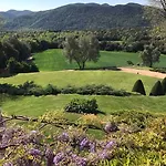 Mas Roure Vell Bed & Breakfast