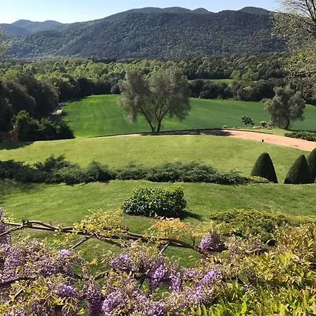 Mas Roure Vell Bed & Breakfast