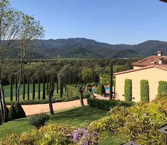 Mas Roure Vell Bed & Breakfast